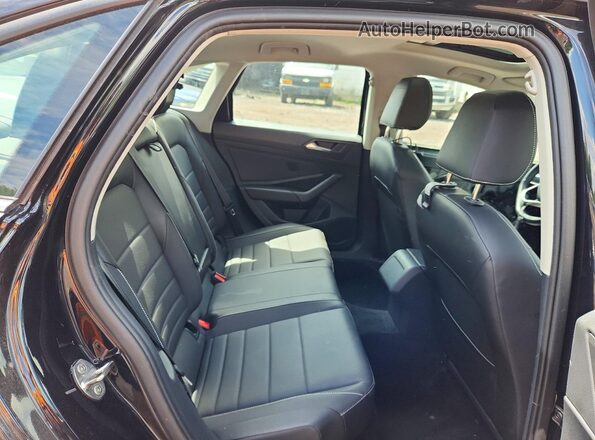 3VW7M7BU5RM004547 2024 VOLKSWAGEN JETTA Black Вид задніх сидінь
