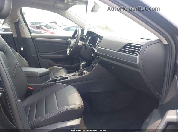 3VW7M7BU8RM029233 2024 VOLKSWAGEN JETTA Черный Вид салона спереди