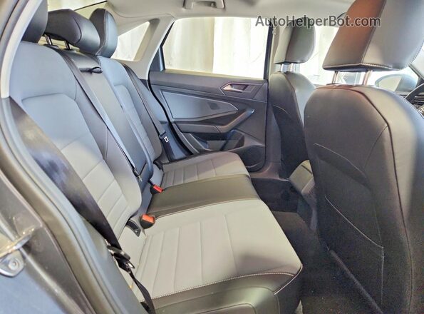 3VW7W7BU2TM033568 2026 VOLKSWAGEN JETTA Gray Vista de los asientos traseros