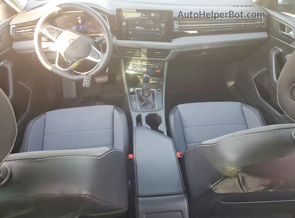3VW7W7BU4TM040893 2026 VOLKSWAGEN JETTA Gray Vista del salpicadero