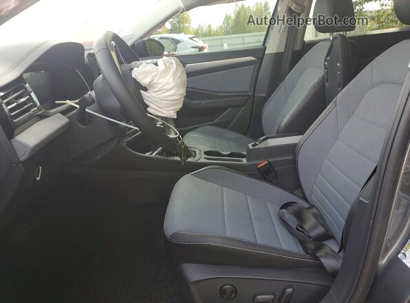 3VW7X7BU3SM087439 2025 VOLKSWAGEN JETTA Серый Вид салона спереди