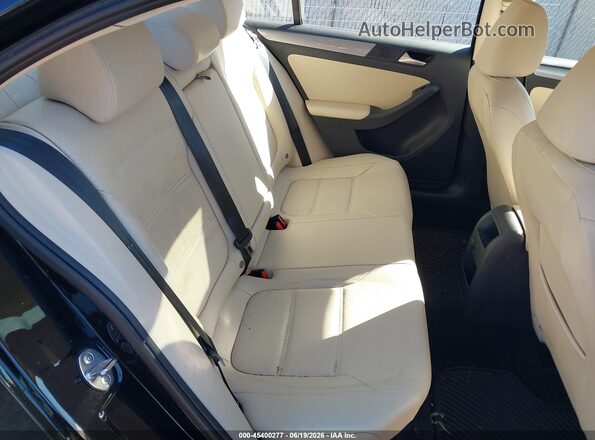 3VWB67AJ0JM211346 2018 VOLKSWAGEN JETTA Black Вид наклейки з VIN-кодом