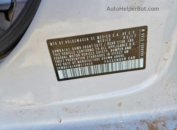 3VWB67AJ4HM316420 2017 VOLKSWAGEN JETTA Серебряный Вид подкапотного пространства