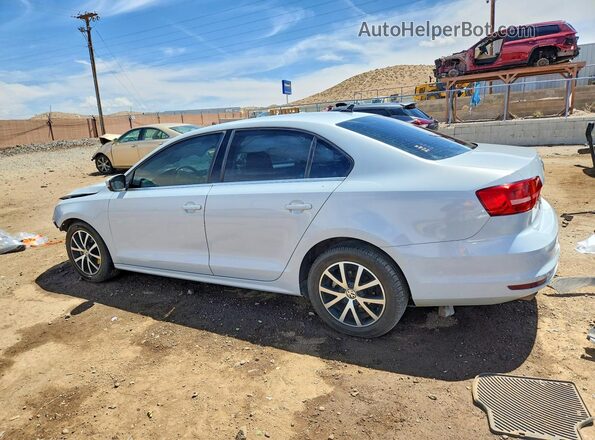 3VWB67AJ4HM316420 2017 VOLKSWAGEN JETTA Серебряный Задняя левая четверть