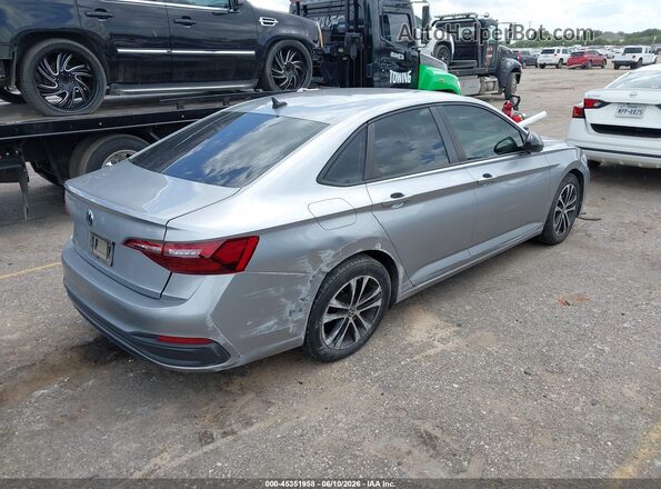 3VWBM7BU0NM018666 2022 VOLKSWAGEN JETTA Серебряный Задняя правая четверть