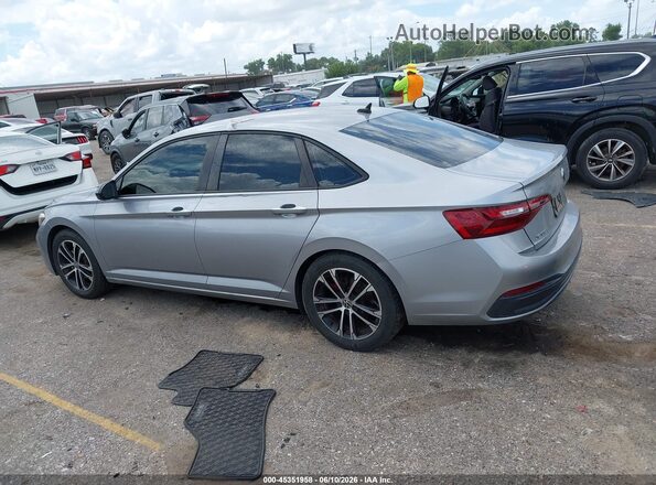 3VWBM7BU0NM018666 2022 VOLKSWAGEN JETTA Серебряный Панорамный вид салона 360°