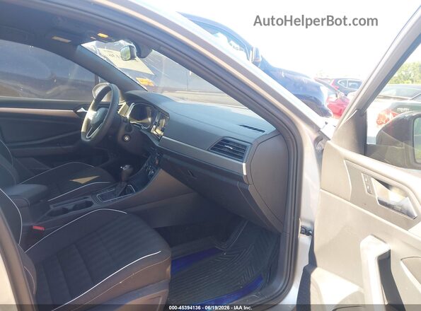 3VWBM7BU1PM034572 2023 VOLKSWAGEN JETTA Silver Սալոնի դիմացի տեսք