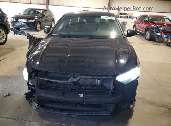 3VWBM7BU3RM007795 2024 VOLKSWAGEN JETTA Black Widok z przodu