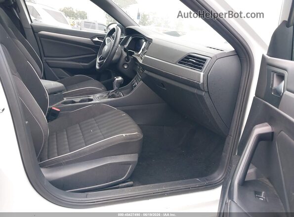 3VWBM7BU3RM085378 2024 VOLKSWAGEN JETTA White Vista interior delantera