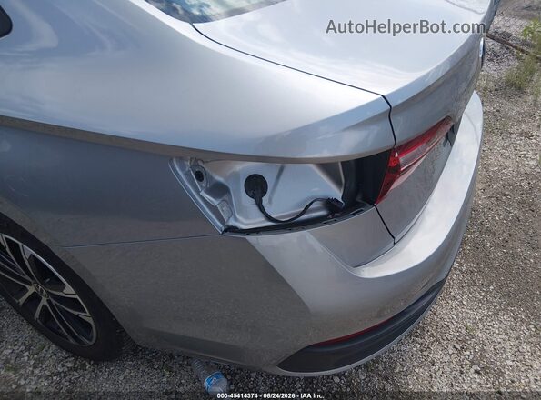 3VWBM7BU6RM073600 2024 VOLKSWAGEN JETTA Серебряный Вид спереди