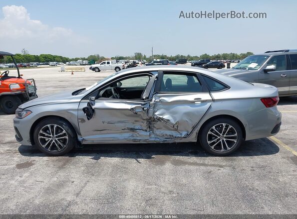 3VWBW7BU8TM056606 2026 VOLKSWAGEN JETTA Silver 360 interior view