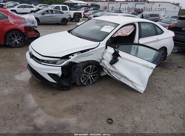 3VWBW7BU9TM017961 2026 VOLKSWAGEN JETTA White Vista tres cuartos delantera izquierda