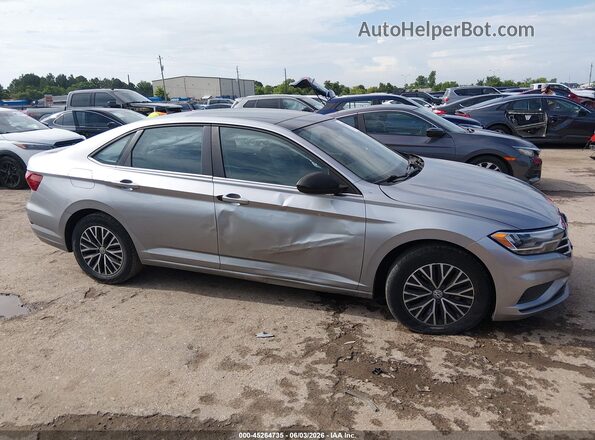 3VWC57BU0MM006887 2021 VOLKSWAGEN JETTA Серебряный Вид задней части салона