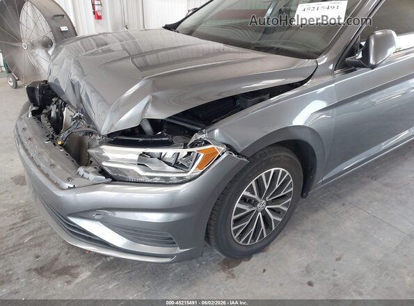 3VWC57BU1MM088001 2021 VOLKSWAGEN JETTA Серый Вид спереди