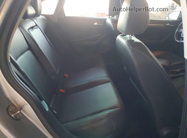 3VWC57BU2KM169070 2019 VOLKSWAGEN JETTA Silver 