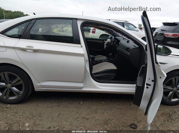 3VWC57BU3MM013333 2021 VOLKSWAGEN JETTA Белый Вид салона спереди