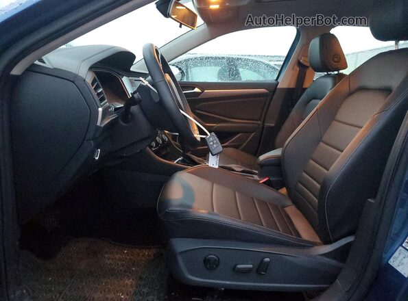 3VWC57BU5MM029887 2021 VOLKSWAGEN JETTA Blue Front interior view