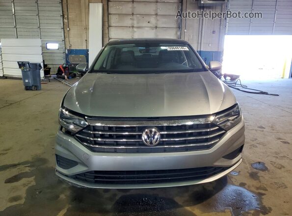 3VWC57BU6MM093355 2021 VOLKSWAGEN JETTA Silver Widok z przodu