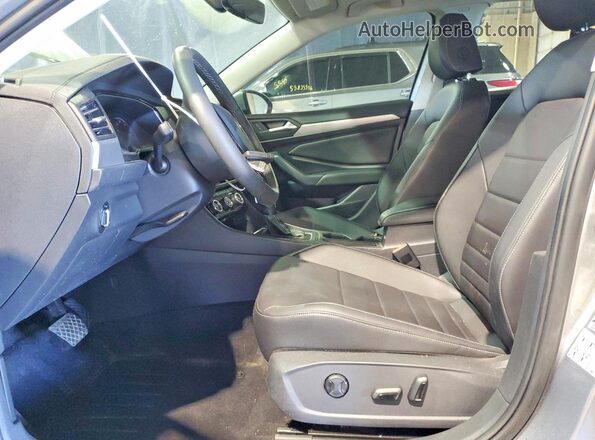 3VWC57BU6MM093355 2021 VOLKSWAGEN JETTA Silver Widok wnętrza z przodu