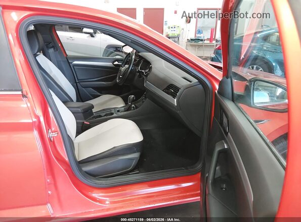 3VWC57BU7KM091160 2019 VOLKSWAGEN JETTA Orange Front interior view