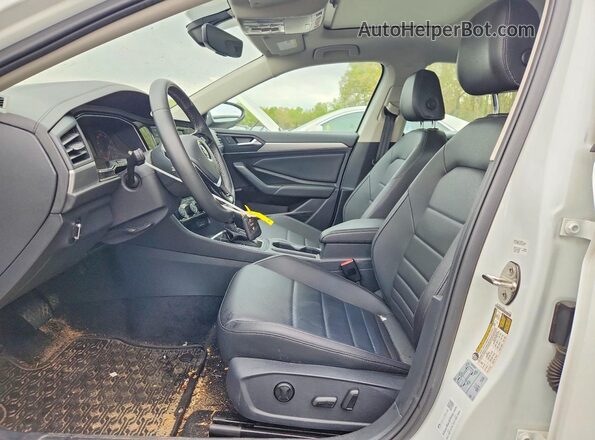3VWC57BU7MM055486 2021 VOLKSWAGEN JETTA White Widok wnętrza z przodu