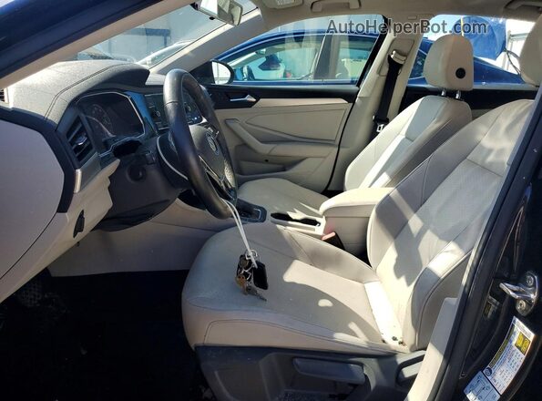 3VWC57BU9KM230754 2019 VOLKSWAGEN JETTA Черный Вид салона спереди