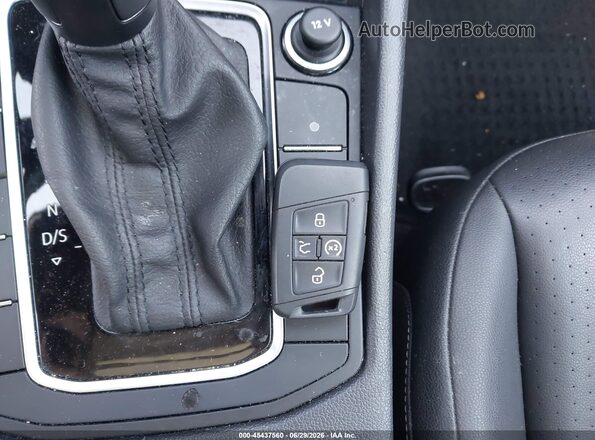 3VWC57BUXLM088318 2020 VOLKSWAGEN JETTA Black Առջևի վահանակի տեսք