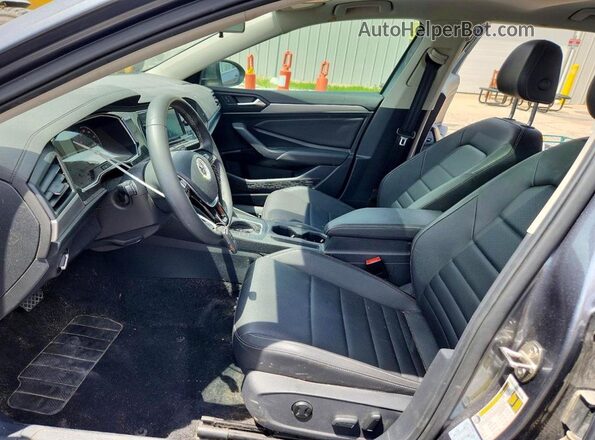 3VWC57BUXMM045468 2021 VOLKSWAGEN JETTA Gray Vista interior delantera