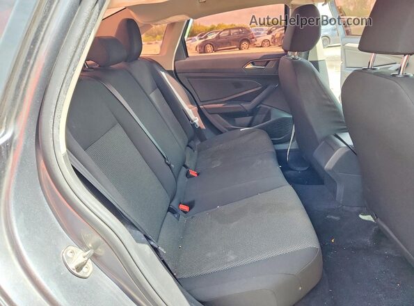 3VWCB7BU2KM141083 2019 VOLKSWAGEN JETTA Silver 