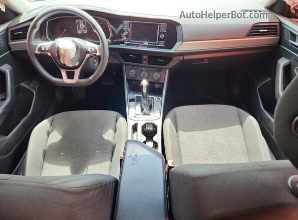 3VWCB7BU2KM141083 2019 VOLKSWAGEN JETTA Silver 