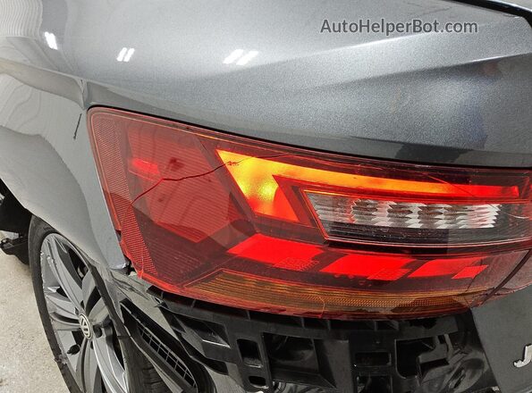 3VWCB7BU2KM249283 2019 VOLKSWAGEN JETTA Gray 