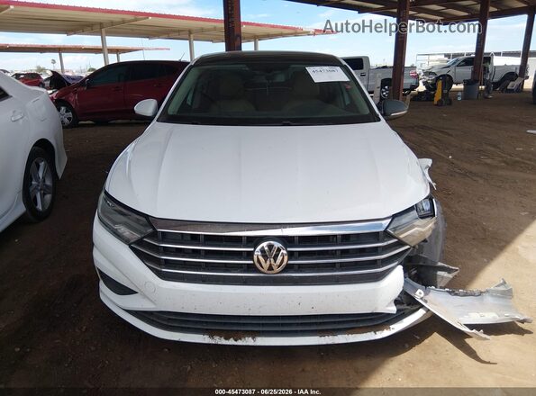 3VWCB7BU3KM144977 2019 VOLKSWAGEN JETTA White ხელსაწყოთა პანელის ხედი