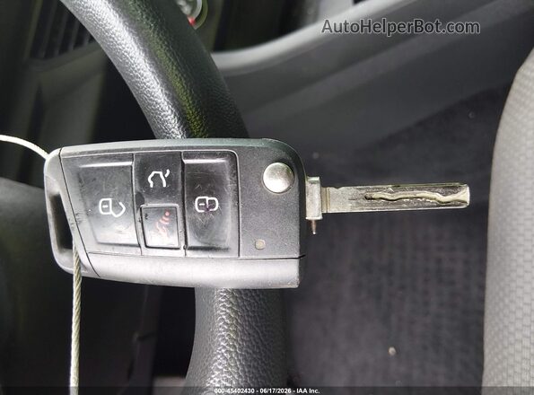 3VWCB7BU3LM075998 2020 VOLKSWAGEN JETTA Red Вид панелі приладів
