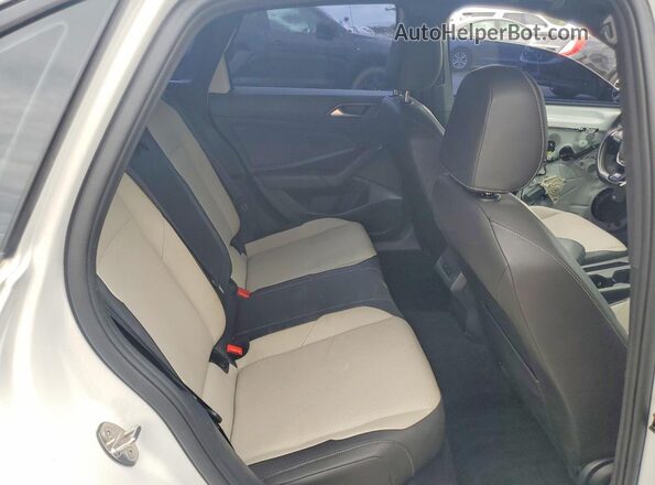 3VWCB7BU4KM225616 2019 VOLKSWAGEN JETTA White Vista de los asientos traseros