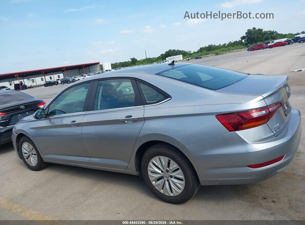 3VWCB7BU6KM271920 2019 VOLKSWAGEN JETTA Silver Widok wnętrza 360 stopni