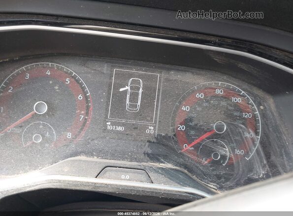 3VWCB7BU7KM217591 2019 VOLKSWAGEN JETTA Серебряный 