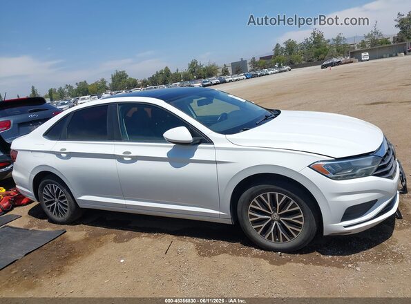 3VWCB7BU8KM149804 2019 VOLKSWAGEN JETTA White ხელსაწყოთა პანელის ხედი