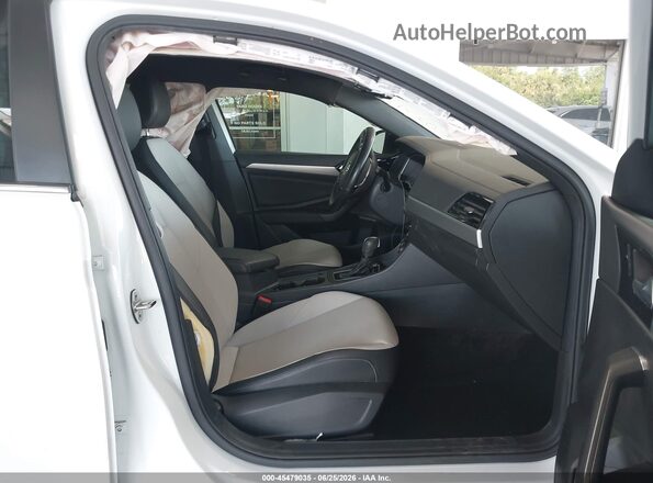 3VWCB7BU8LM027137 2020 VOLKSWAGEN JETTA White Вид салону спереду