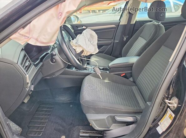 3VWCM7BU6NM023732 2022 VOLKSWAGEN JETTA Black Вид салону спереду