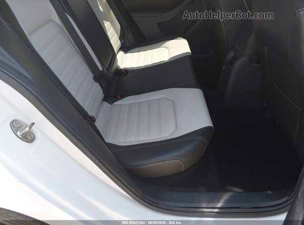 3VWD17AJ2GM413671 2016 VOLKSWAGEN JETTA White VIN sticker view