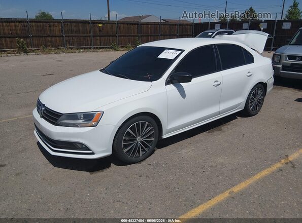 3VWD17AJ2GM413671 2016 VOLKSWAGEN JETTA White Front left