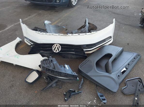 3VWD17AJ3JM247393 2018 VOLKSWAGEN JETTA White Instrument cluster view