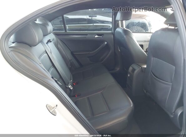 3VWD17AJ3JM247393 2018 VOLKSWAGEN JETTA White VIN sticker view