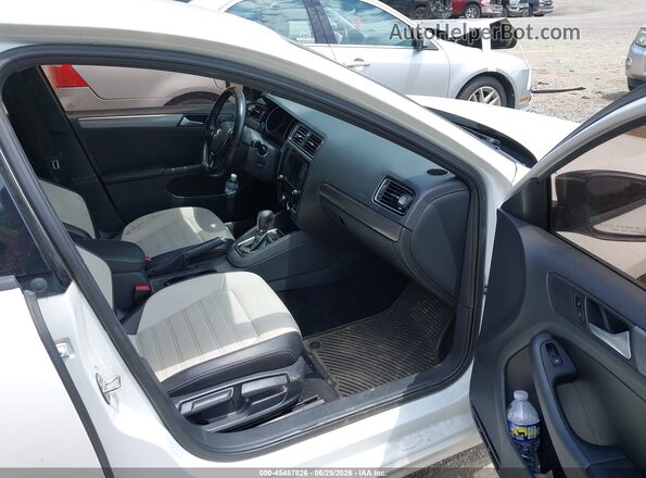 3VWD17AJ5GM385669 2016 VOLKSWAGEN JETTA White წინა სალონის ხედი