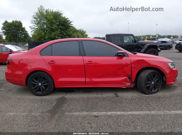 3VWD17AJ9JM236057 2018 VOLKSWAGEN JETTA Red უკანა სალონის ხედი