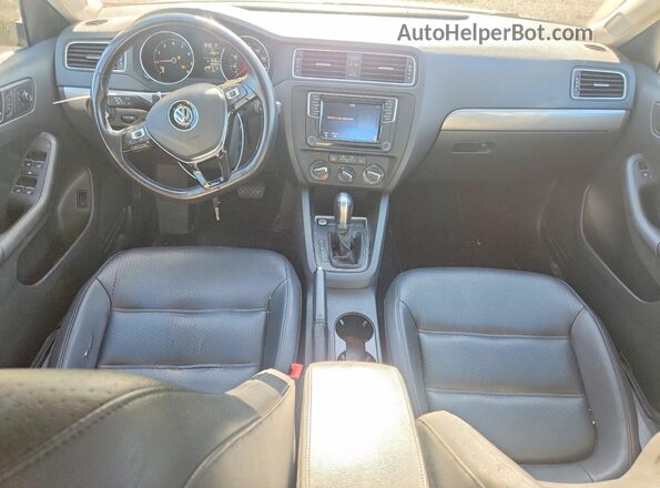3VWD67AJ3GM372341 2016 VOLKSWAGEN JETTA Gray Dashboard view