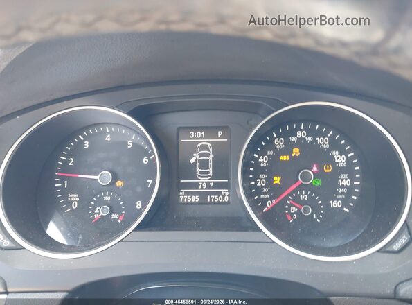 3VWDB7AJ0HM311977 2017 VOLKSWAGEN JETTA White Vista de los asientos traseros