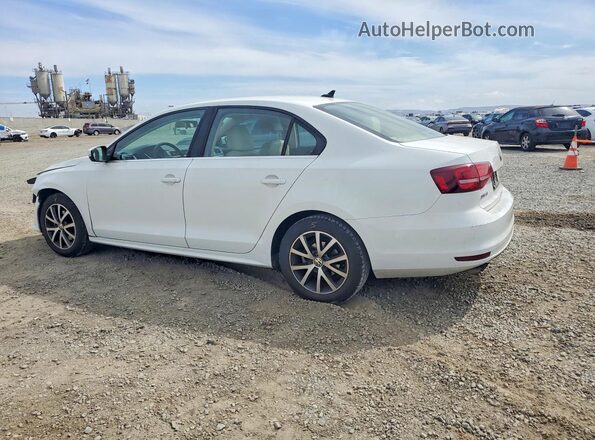 3VWDB7AJ0HM318671 2017 VOLKSWAGEN JETTA White 