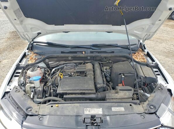 3VWDB7AJ0HM318671 2017 VOLKSWAGEN JETTA White 