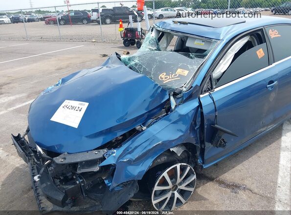 3VWDB7AJ1HM412834 2017 VOLKSWAGEN JETTA Blue Вид панелі приладів